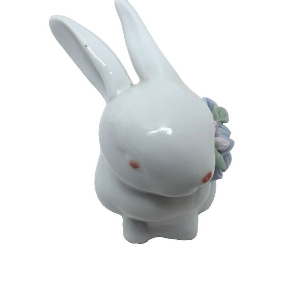 2 Porcelain White Rabbit Bunny Figurines Hand Painted Ceramic Spring Decor VTG - Picture 9 of 16